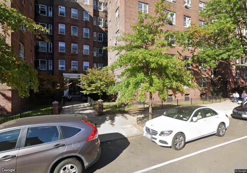 143-07 Sanford Ave unit 4E, Flushing, NY 11355 - photo 1