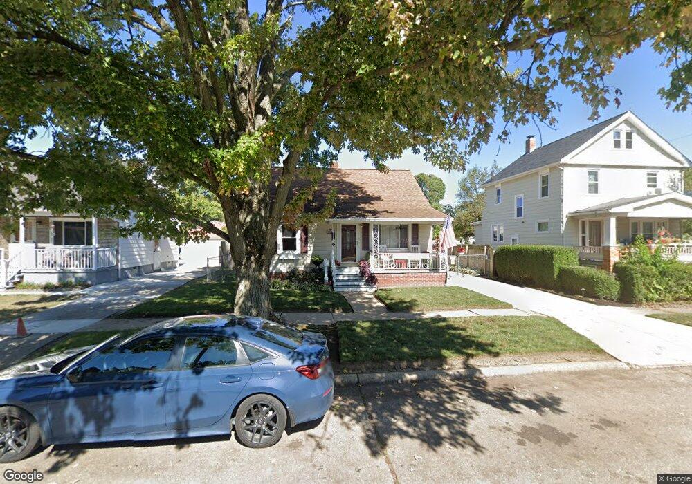 2441 E 32nd St, Lorain, OH 44055 - photo 1