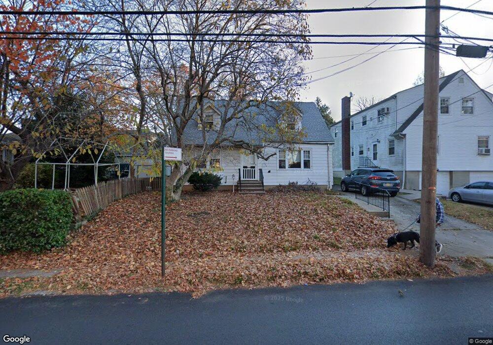 699 Broadway, Staten Island, NY 10310 - photo 1