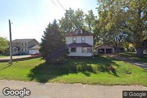 820 NE 6th St, Earlham, IA 50072