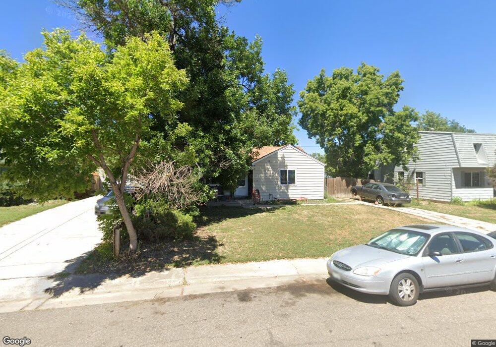 825 Kenton St, Aurora, CO 80010 - photo 1