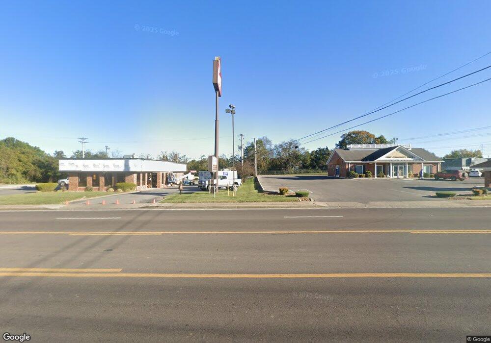 1049 Madison St, Shelbyville, TN 37160 - photo 1