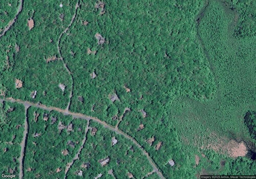 805 Canoe Brook Ct, Hawley, PA 18428 - photo 1