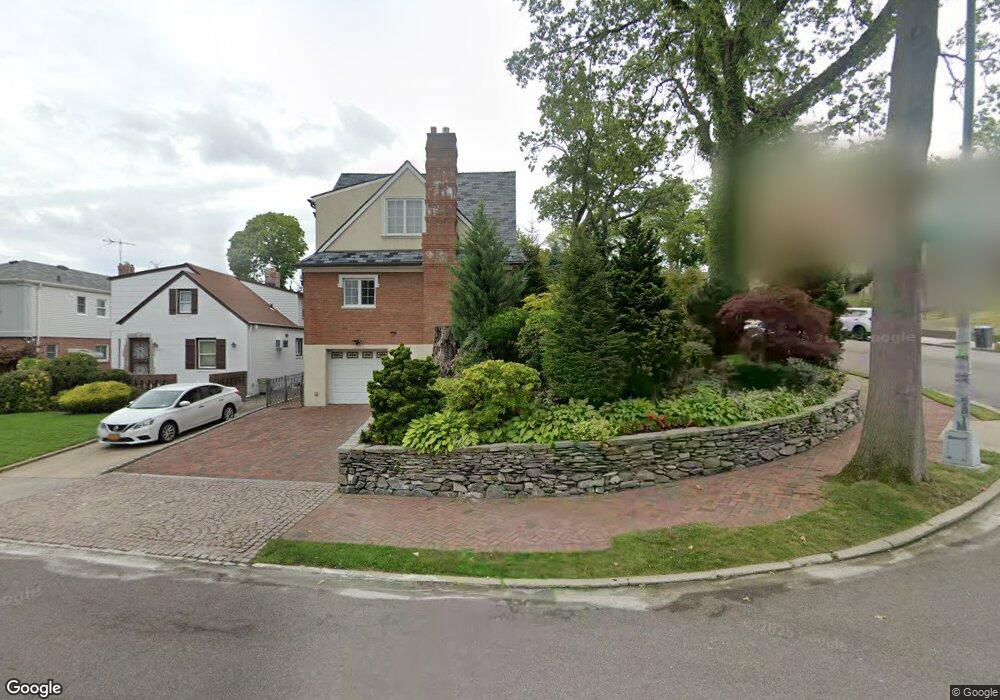 185-07 Chevy Chase St, Jamaica, NY 11432 - photo 1