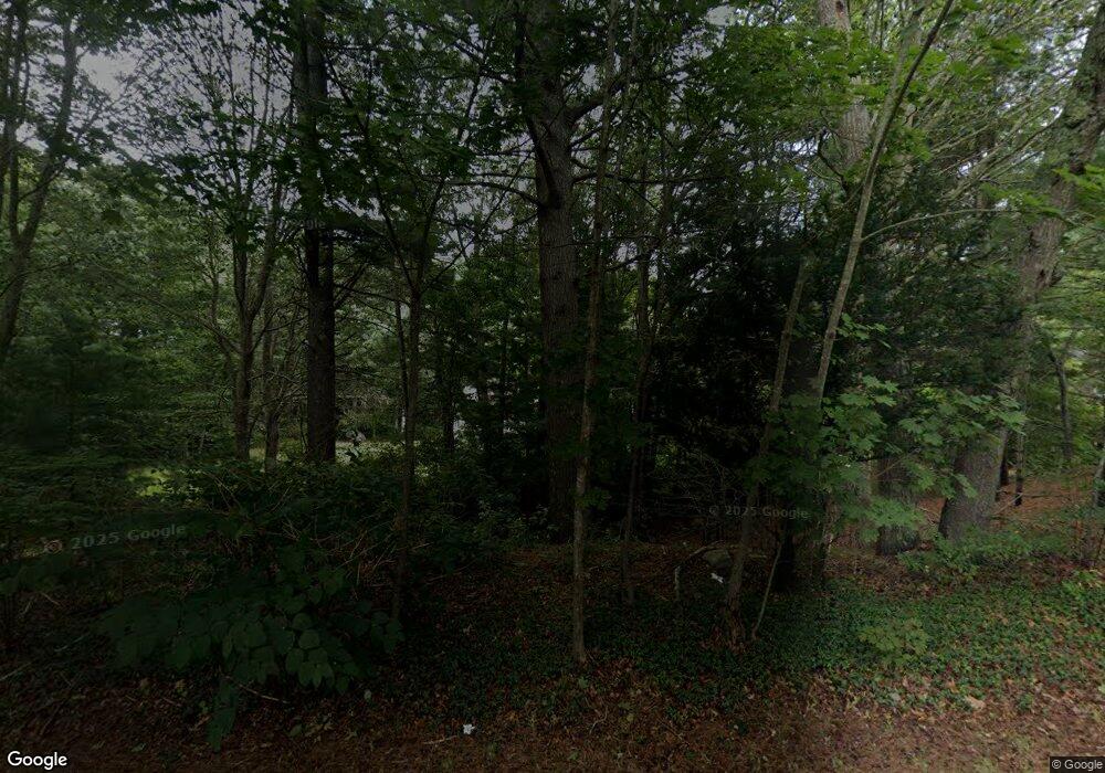 1090 Russells Mills Rd, South Dartmouth, MA 02748 - photo 1