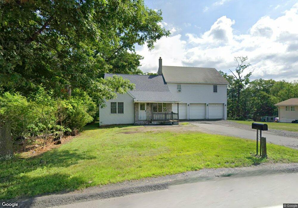 633 Suscon Rd, Pittston, PA 18640 - photo 1