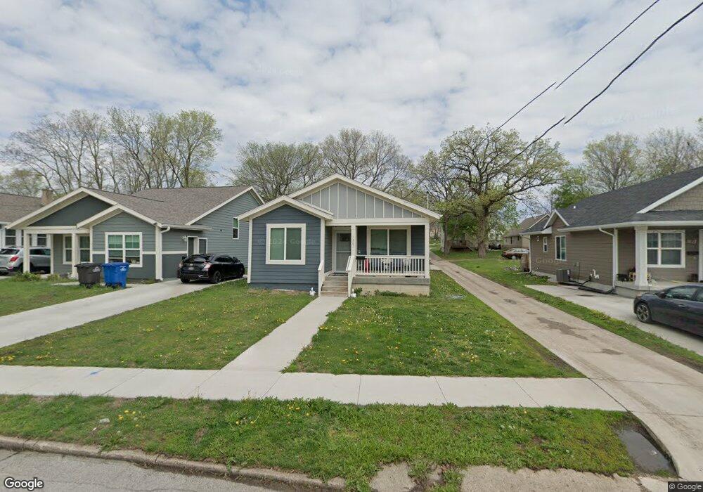 1901 Franklin Ave, Des Moines, IA 50314 - photo 1