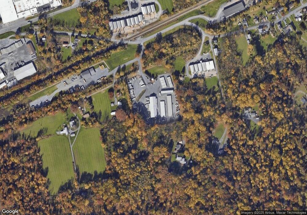 124 E Bertolet Place, Reading, PA 19605 - photo 1