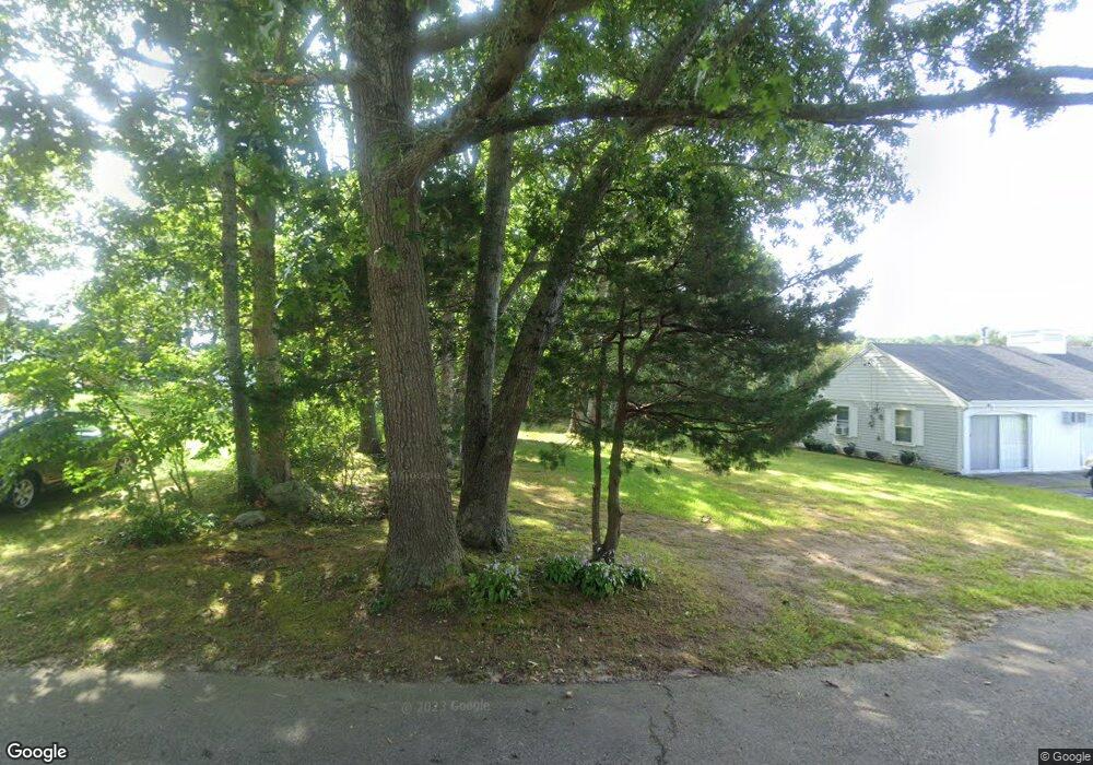 10 Beverly Rd, Pocasset, MA 2559 - photo 1