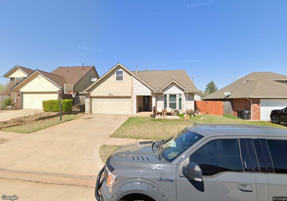 1205 NE 26th St, Moore, OK 73160 - photo 1