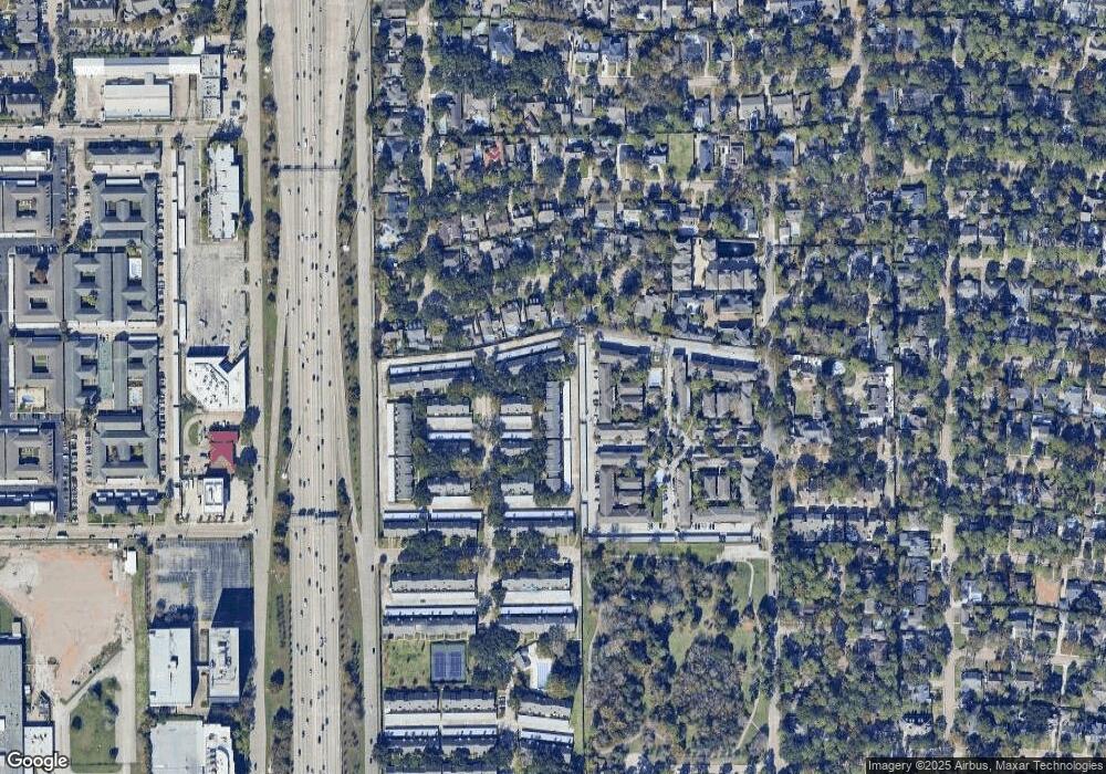 10216 Longmont Dr unit 44, Houston, TX 77042 - photo 1