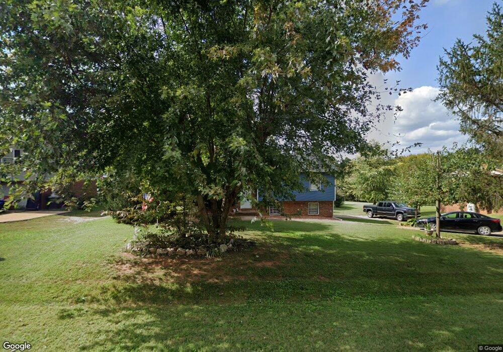 129 Sparrow Ln, Statesville, NC 28625 - photo 1