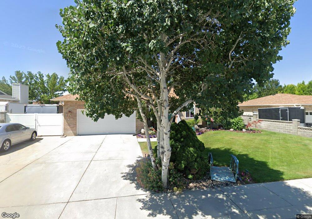 2568 Fern Cir, West Jordan, UT 84084 - photo 1