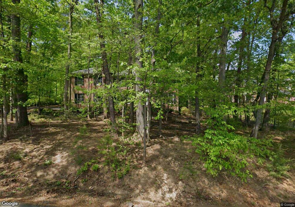 8940 Ellenwood Ln, Fairfax, VA 22032 - photo 1