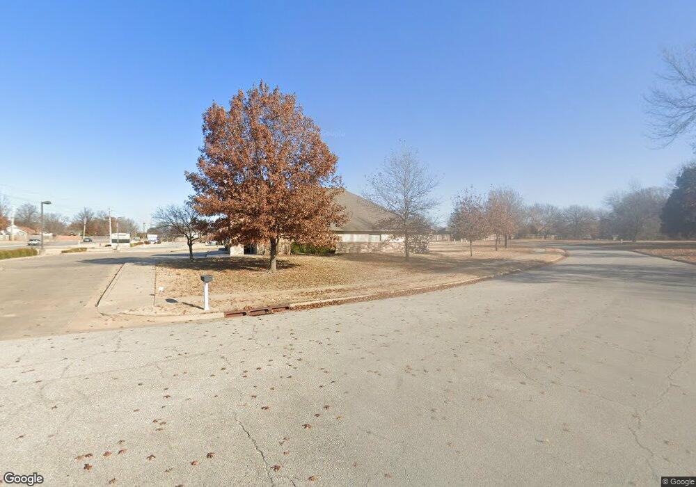 521 S Aspen Ave, Broken Arrow, OK 74012 - photo 1