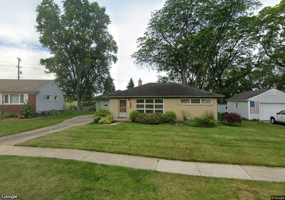 7427 Wall Ct, Dexter, MI 48130 - photo 1