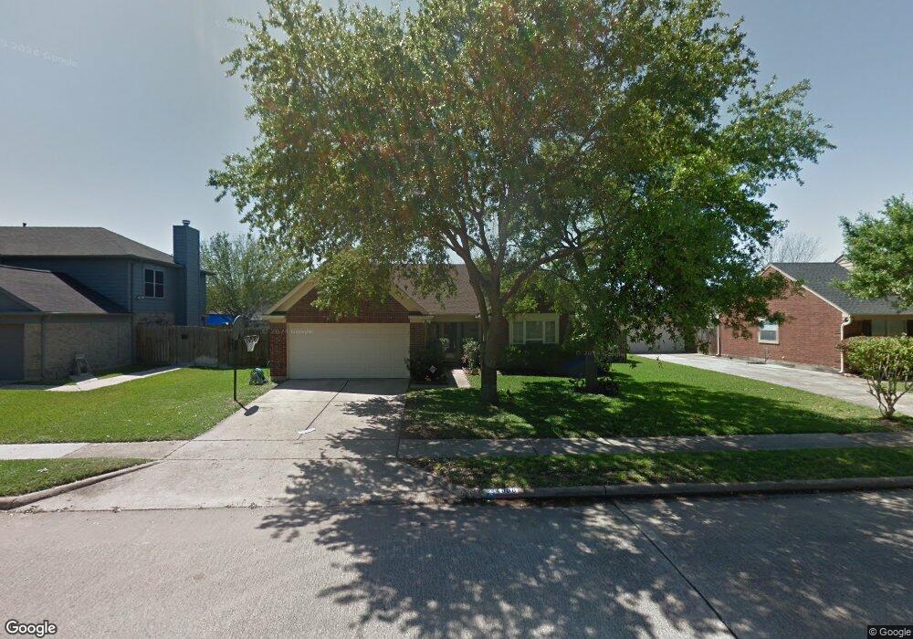 4006 Dogwood Dr, Pearland, TX 77584 - photo 1