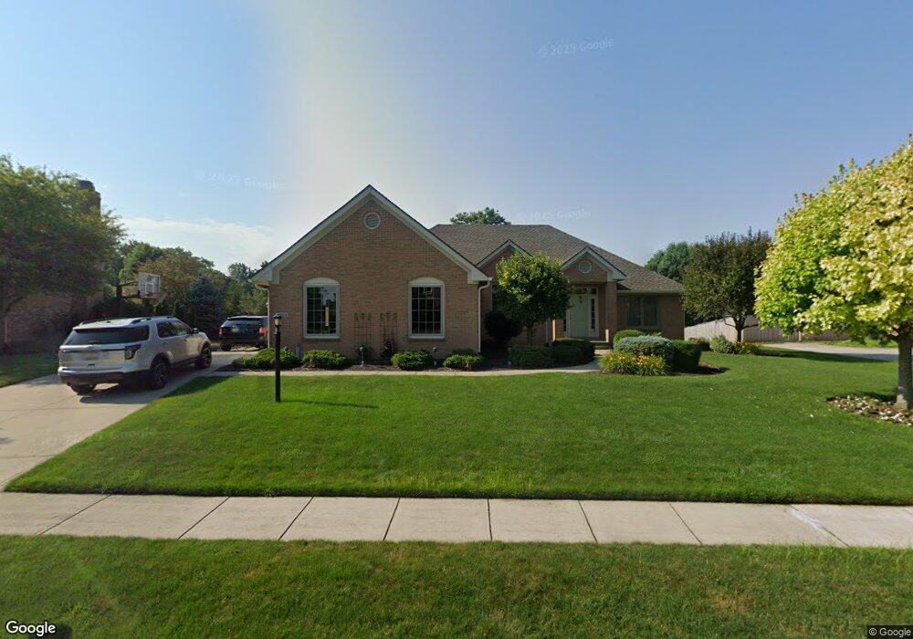 10004 Water Crest Dr, Fishers, IN 46038 - photo 1