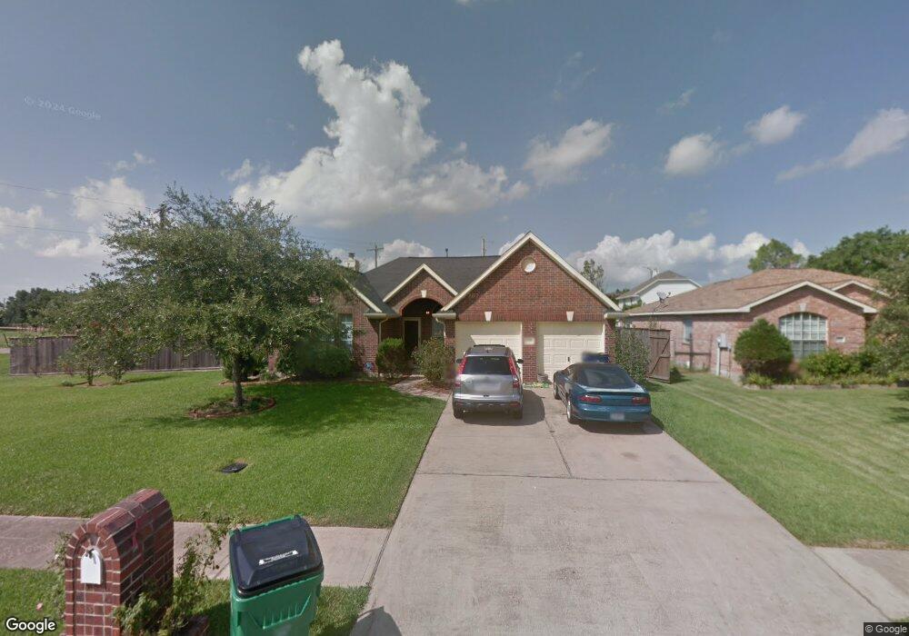 2835 Community Dr, Alvin, TX 77511 - photo 1