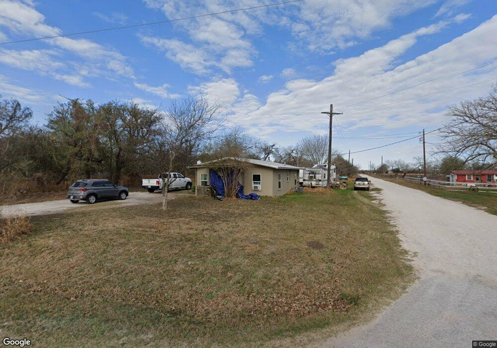 2115 Old Houston Hwy, Beeville, TX 78102 - photo 1