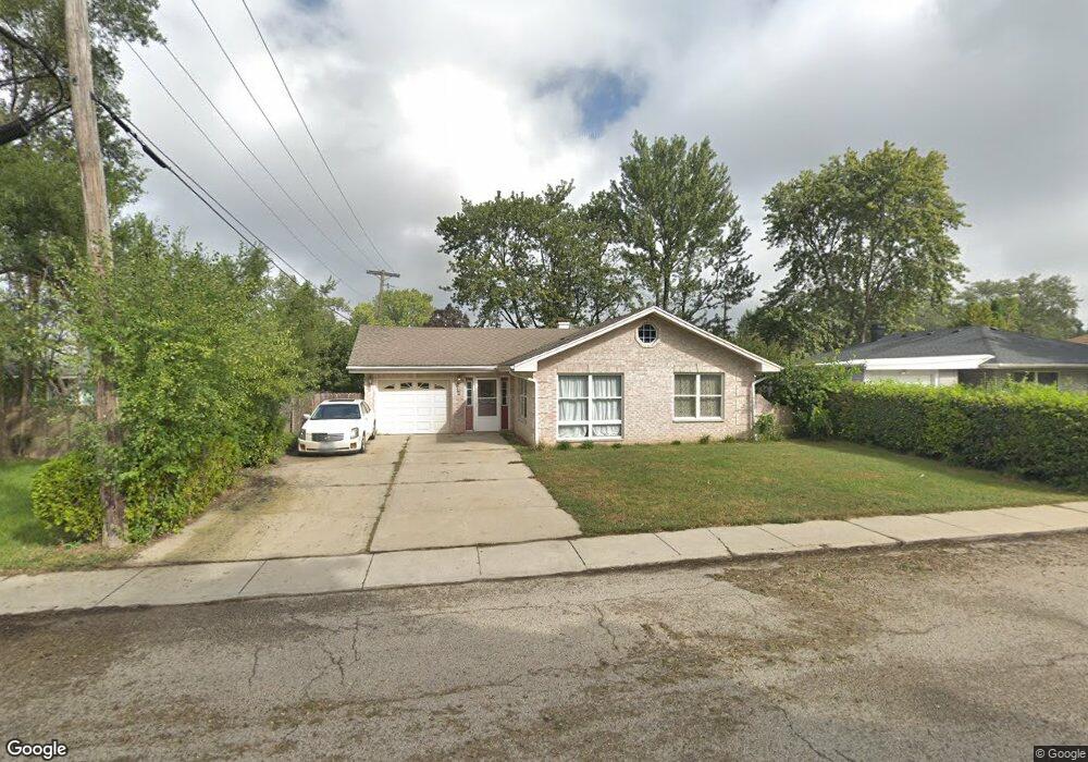 2 Fir St unit 4, Carpentersville, IL 60110 - photo 1