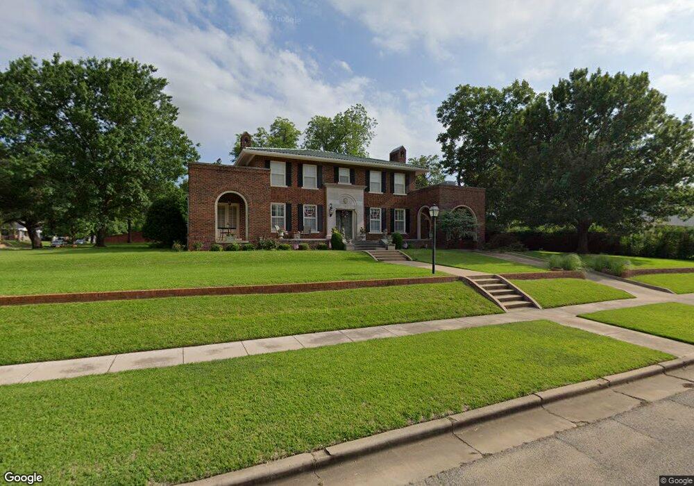 902 3rd Ave SW, Ardmore, OK 73401 - photo 1