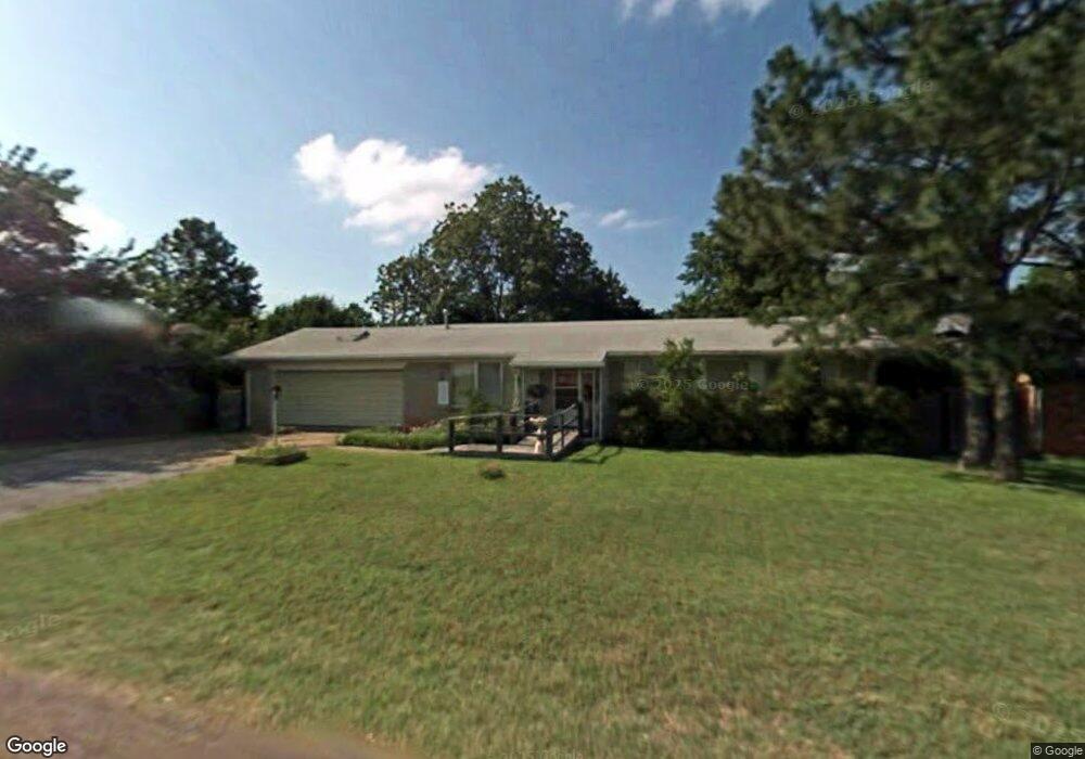 1605 E Mosley Dr, Duncan, OK 73533 - photo 1