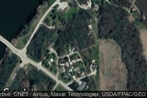 107 Madison St, Keosauqua, IA 52565