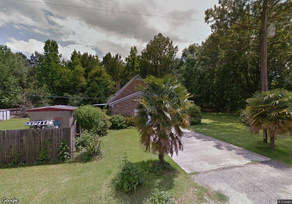 10 Ishee Dr, Laurel, MS 39443 - photo 1