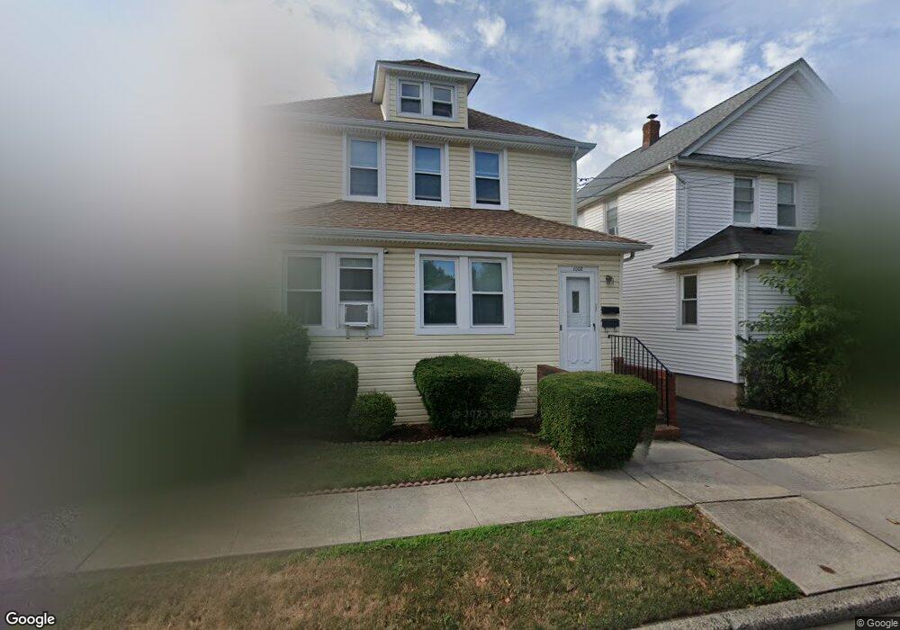 1008 5th Ave unit 1st Fl, New Hyde Park, NY 11040 - photo 1