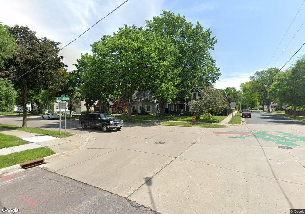 825 Baker Ave, Mankato, MN 56001 - photo 1