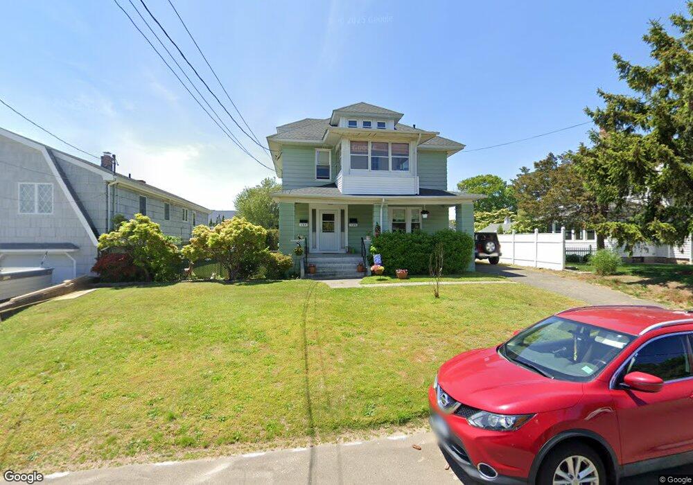 135 3rd Ave, Stratford, CT 06615 - photo 1