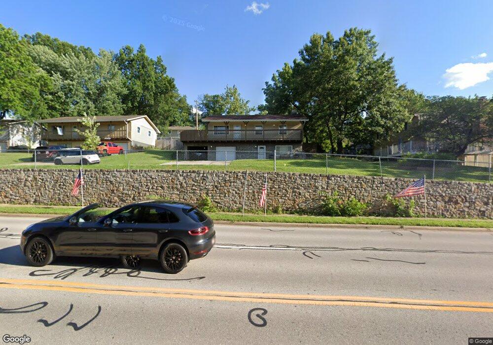 13219 Johnson Dr, Shawnee, KS 66216 - photo 1