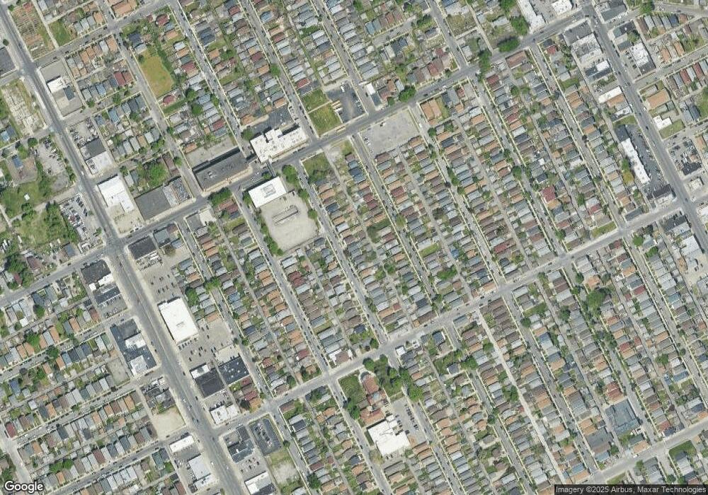 12080 Charest St, HamtraMcK, MI 48212 - photo 1