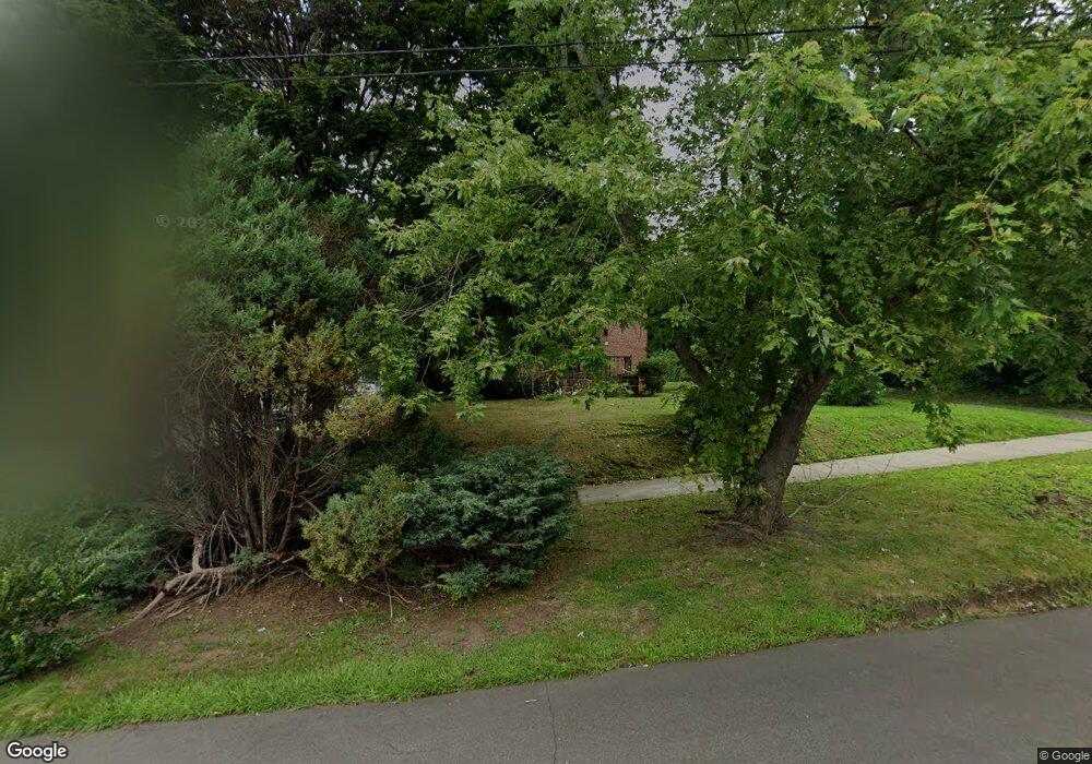 50 Raynham Rd, New Haven, CT 06512 - photo 1