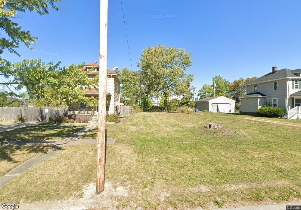 2329 E 29th St, Lorain, OH 44055 - photo 1