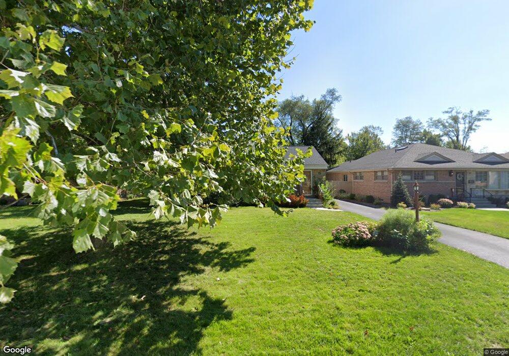 743 Elmgate Dr, Glenview, IL 60025 - photo 1