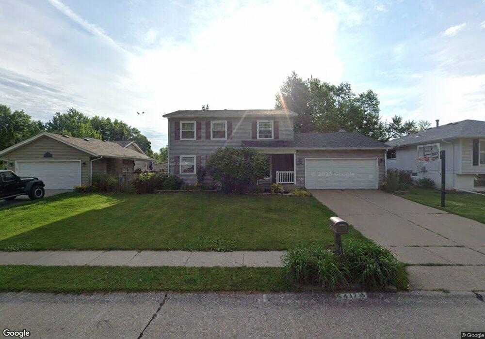 5417 Oakbrook Rd, Davenport, IA 52806 - photo 1