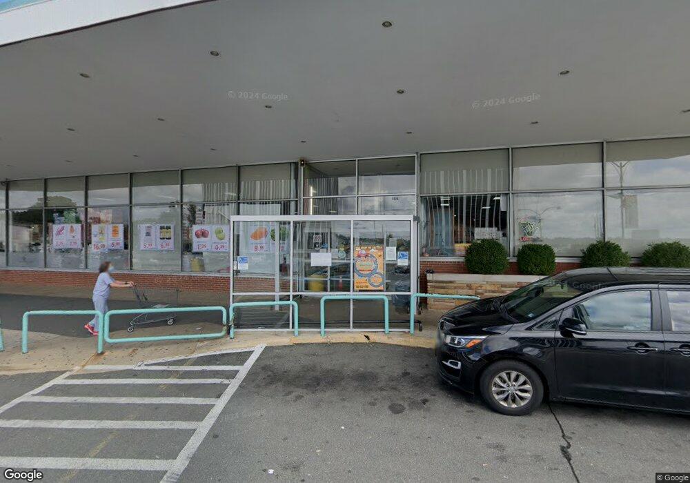 6326 Arlington Blvd, Falls Church, VA 22044 - photo 1