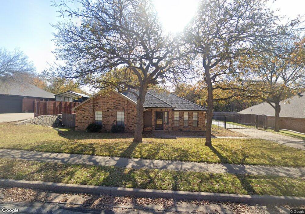 1312 Circle Ln, Bedford, TX 76022 - photo 1