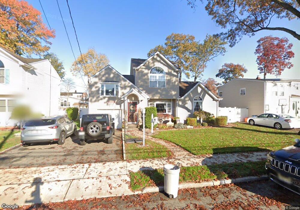 317 Floral Ln, Saddle Brook, NJ 07663 - photo 1