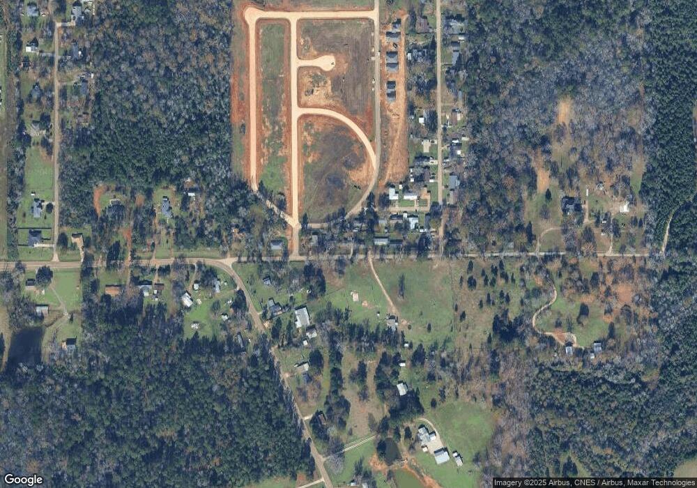 211 Tillman Rd, Lufkin, TX 75901 - photo 1