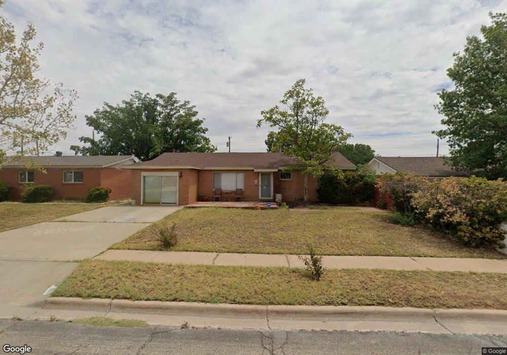 1812 N Steven Dr, Hobbs, NM 88240 - photo 1