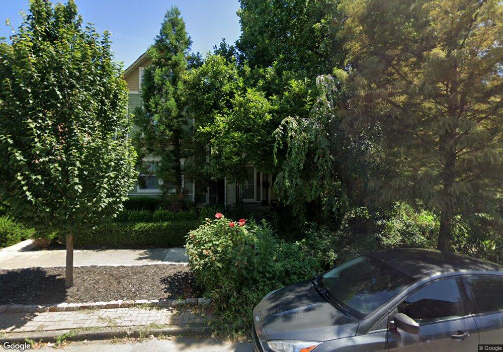 1352 Hunter Ave, Columbus, OH 43201 - photo 1