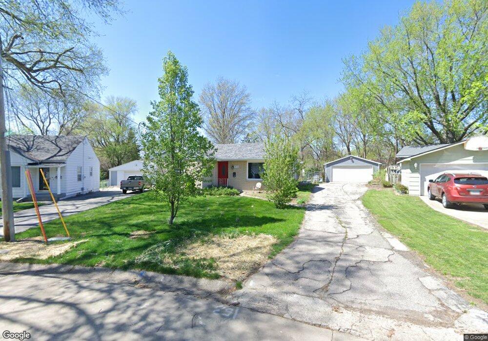 1812 57th Place, Des Moines, IA 50310 - photo 1