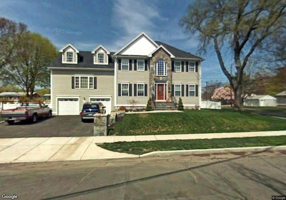 5 Grapevine Row, Milford, CT 06460 - photo 1