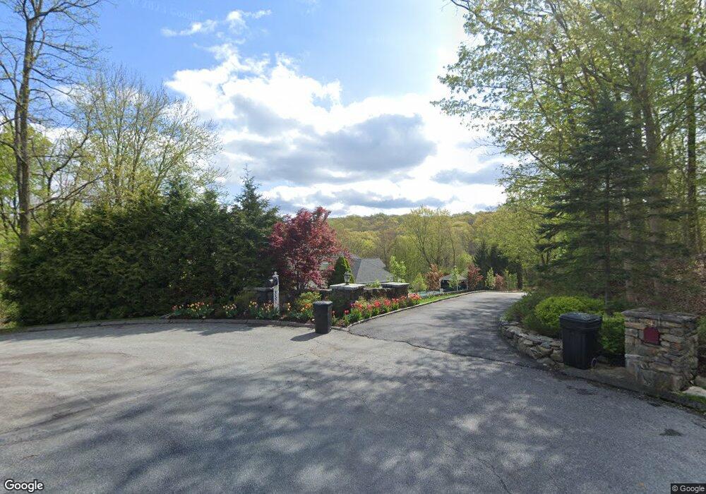 350 Wooded Hill Ct, Chappaqua, NY 10514 - photo 1