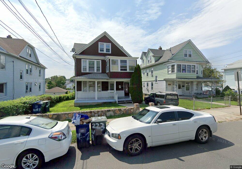 223 Wayne St unit 3rd., Bridgeport, CT 06606 - photo 1