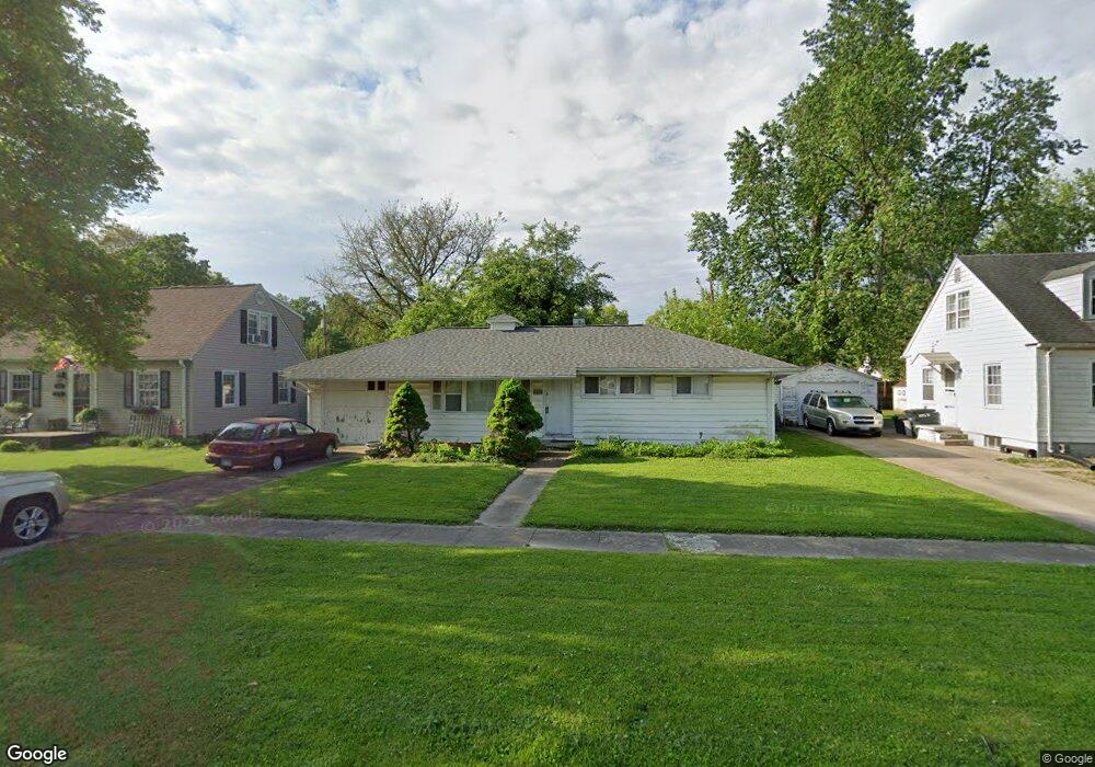 3213 Walnut Ave, Mattoon, IL 61938 - photo 1