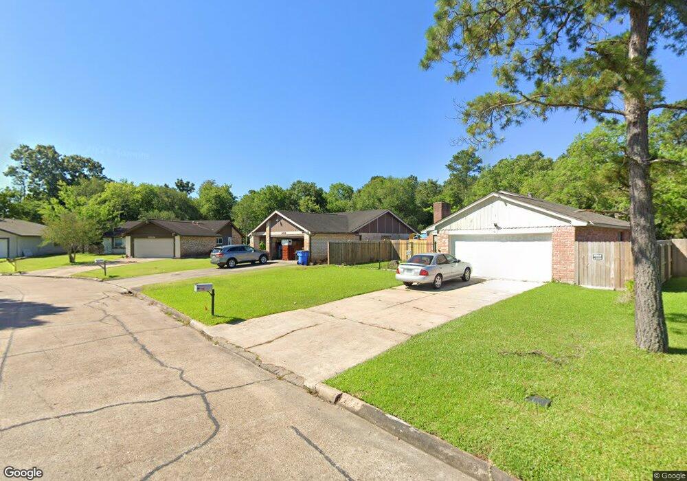 16938 Creek Line Dr, Friendswood, TX 77546 - photo 1